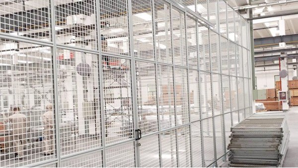 3030工業鋁型材能定做機器人護欄網嗎？