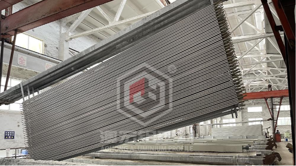 工業(yè)鋁型材表面處理有哪幾種？